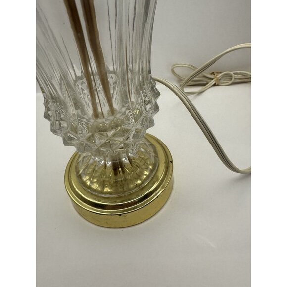 Pair Of Vintage Mid Century Ornate Clear Cut Crystal Boudoir Table Lamps - Picture 8 of 10